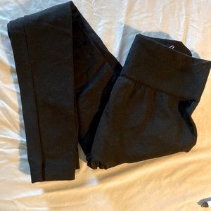 Black, stretchy, insulated, skinny leggings